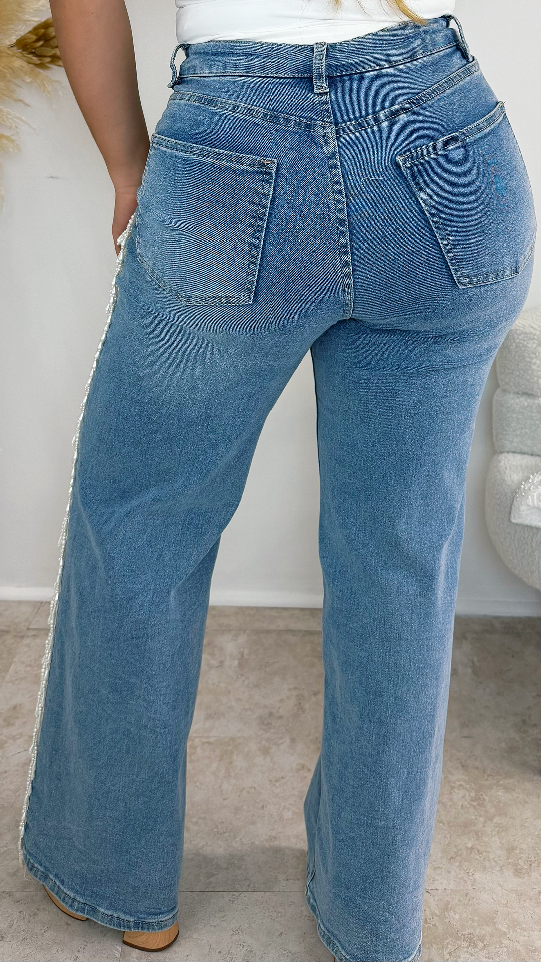 Pearl Detail Elegance Jeans