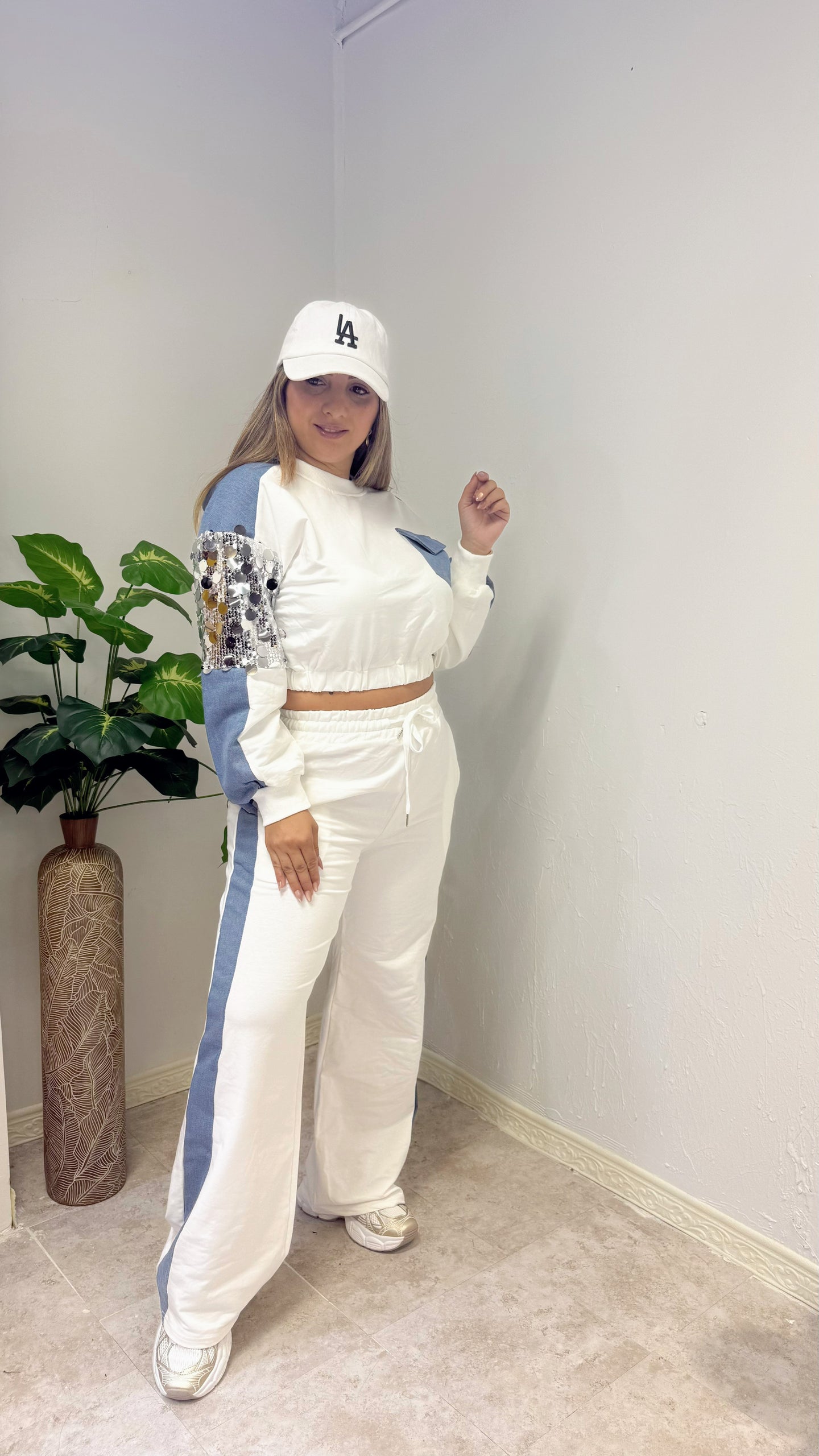 Urban Glam Blue & White Set