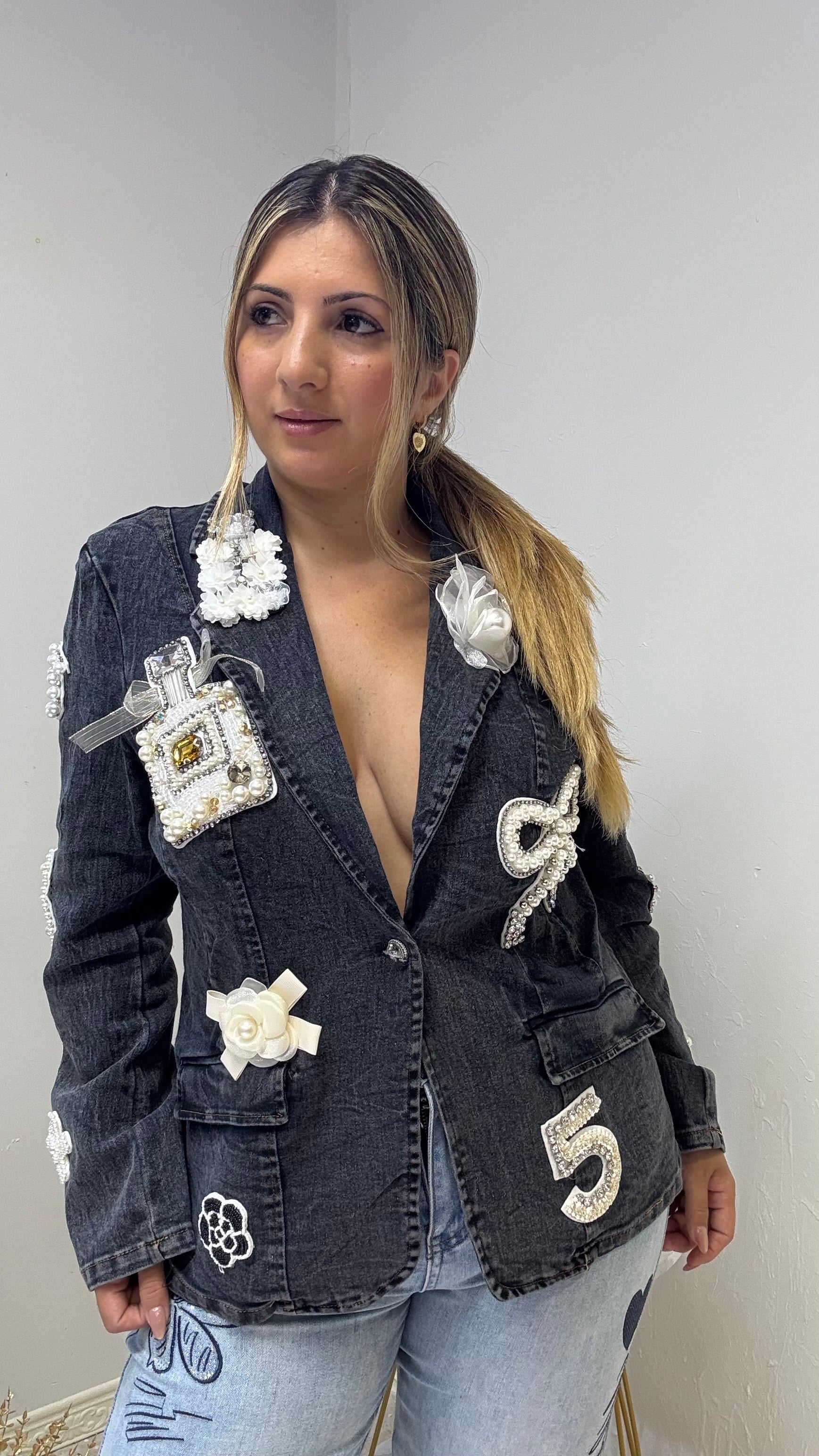 Glam Pearl & Flower Blazer