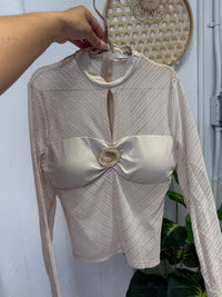 PEARL CHIC BLOUSE