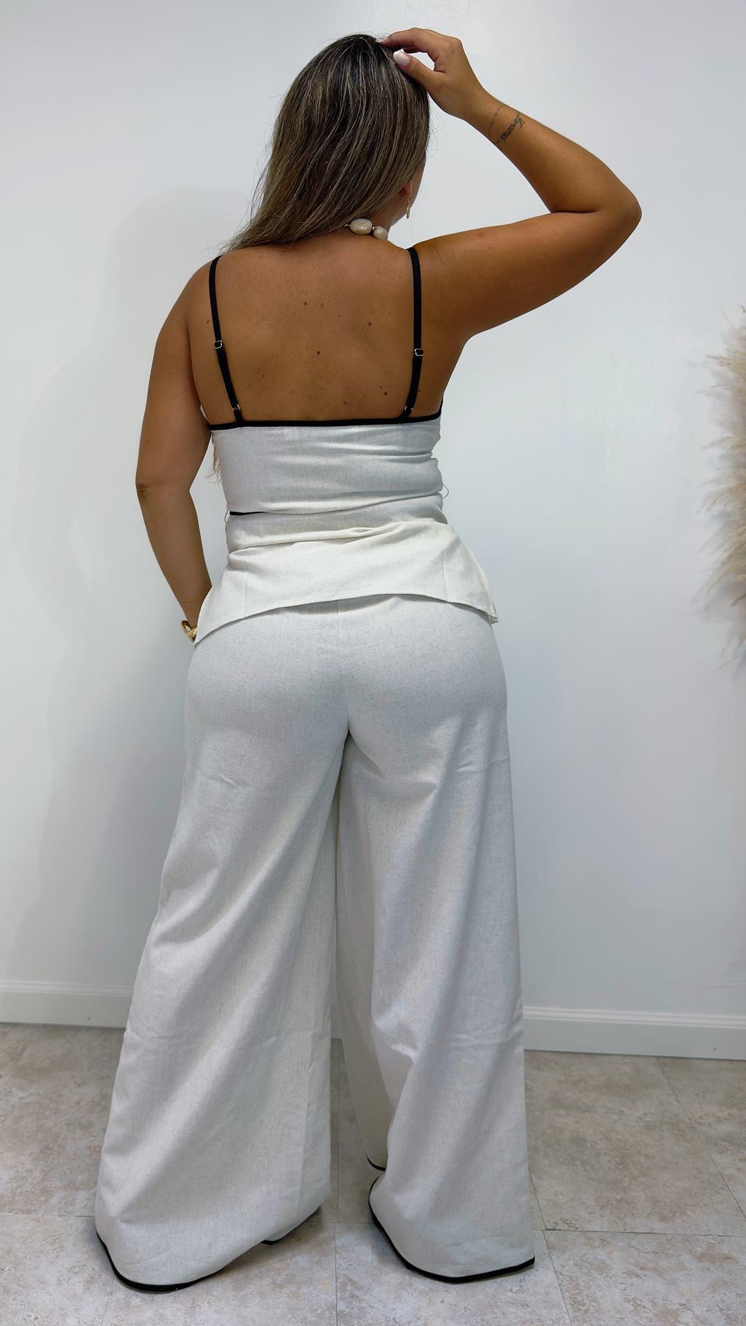 Elegant Contrast Linen Set