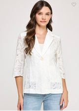 KEYHOLE PATTERN BLAZER